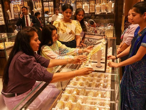 The usual Diwali gold buying demand is already there in the UAE - but shoppers are having to deal with never before seen prices.