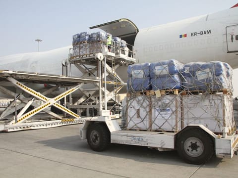 IHC dispatches a second aircraft to the Libyan city of Benghazi transporting approximately 100 tonnes of shelter, food and telecommunications items