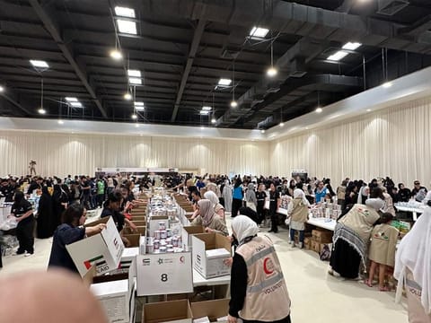 Volunteers off to a brisk start at the 'Tarahum for Gaza’ campaign in Dubai's Al Rimal Hall on Saturday morning.