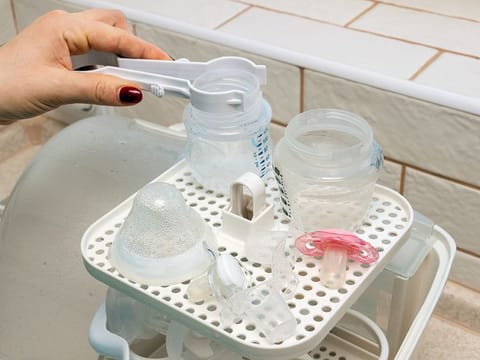 Discover how to sterilise the right way and why you need to disinfect after every feed.