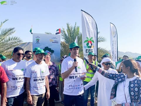 Hussain Mohammed, Consul General of Pakistan (3rd L); Dr Faisal Ikram, President Pakistan Association and Raja Amjad Kabeer, President Chinar Wing join hundreds of volunteers at the tree plantation event in Hatta.