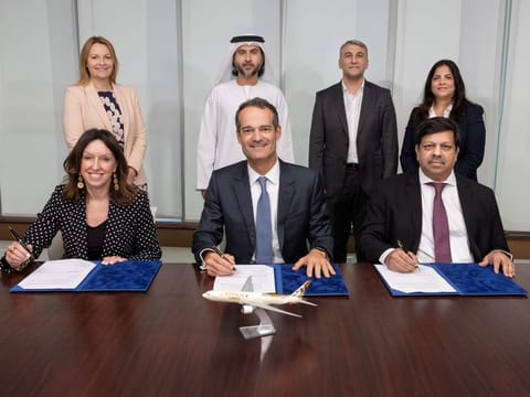 Etihad Cargo, the cargo and logistics arm of Etihad Airways, signed a tri-party memorandum of understanding (MoU) with Abu Dhabi Airports, and Abu Dhabi Food Hub – KEZAD, to jointly establish an origin-to-destination perishable air corridor known as the ‘Fresh Corridor 2.0’.