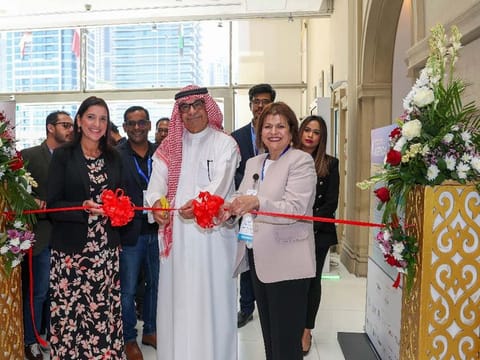 Abdul Hamid Ahmad, CEO and Editor-in-Chief of Gulf News, inaugurates Gulf News Edufair Schools and Nurseries along with Aminah Evans, Assistant Principal and Head of Foundation Stage at Hartland International School (left), and Wedad Saada, Director of Ignite School
