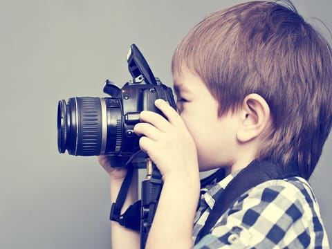 From drop-proof cameras for small children to DIY projects and even classic analogue options, we've highlighted several fantastic choices to nurture your child's artistic journey.