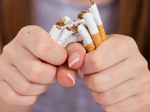 During Ramadan, smokers abstain from smoking during the fasting period. This cessation, coupled with a spiritual focus on self-discipline, is an added incentive to quit smoking altogether, says an expert.