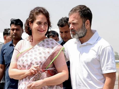 Congress leader Rahul Gandhi with his sister Priyanka Gandhi Vadra