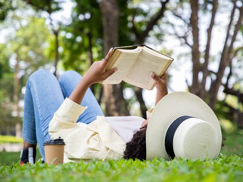 Constant stimulation creates mental clutter, making it difficult to concentrate. Stillness allows the brain to enter a state of quiet alertness.
