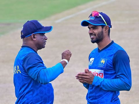 Sri Lanka's head coach Sanath Jayasuriya (left) and captain Dhananjaya de Silva have forged a winning partnership, which has enabled the former skipper to extend his term until 2026.