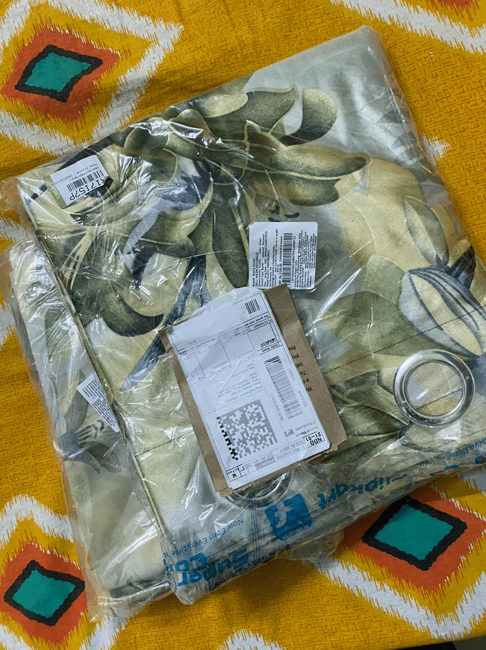 Curtains ordered from Flipkart received in a single layer packaging
