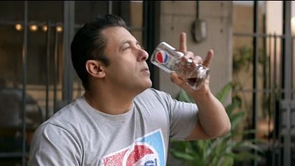 Whattay Garmi, Whattay refreshing remarks ‘Bhai’ for Pepsi’s new spot