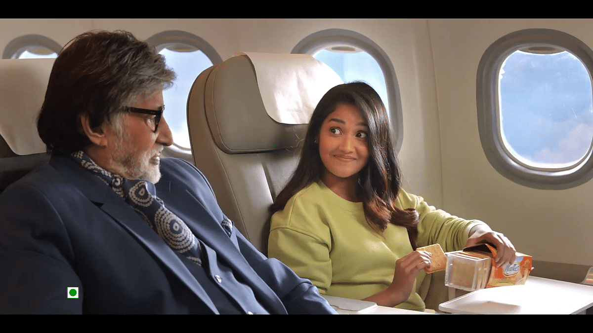 Amitabh Bachchan falls for cheese cream biscuit Malkist