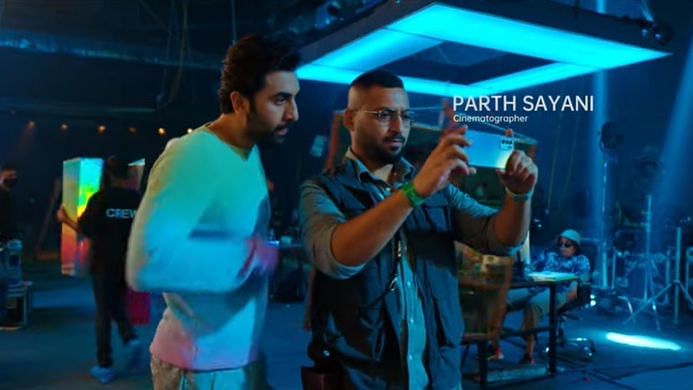 Ranbir Kapoor plays emcee, while his film’s crew takes centre stage as experts in Oppo Reno6 5G’s unboxing spot