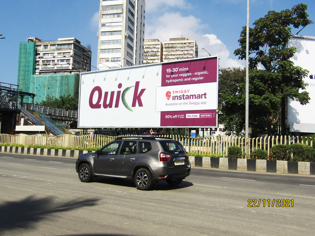 Swiggy Instamart’s outdoor campaign says ‘speed’ with visuals