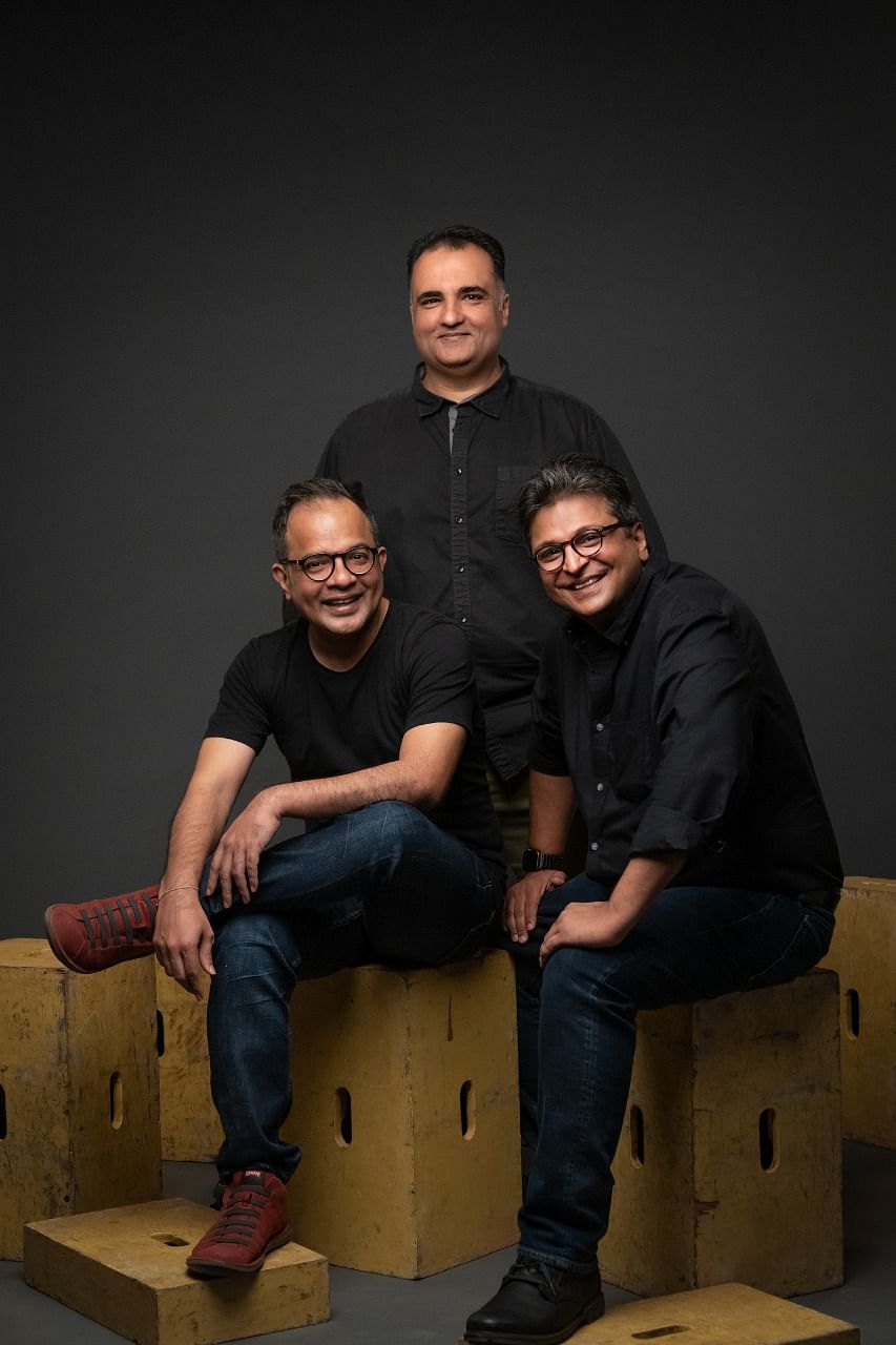 Sitting left: Vijay Sawant, Director;
Sitting right: Jignesh Jhaveri, DOP, Colourist & Technical Consultant;
Standing: Dharam Valia, Executive Producer