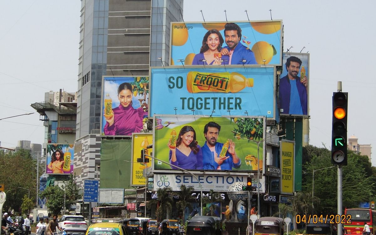 Frooti's OOH ads at Bandra, Mumbai