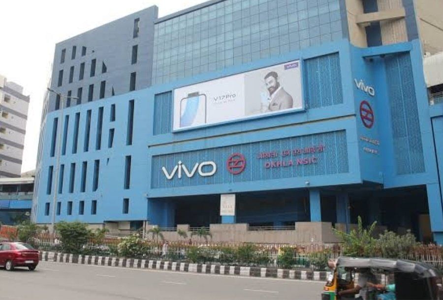 Phone brand Vivo took over Delhi's Okhla station recently.