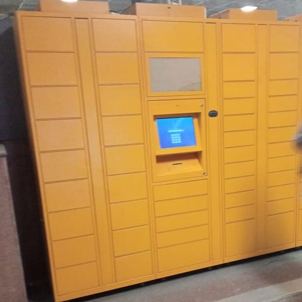 The smart lockers as spotted on Metro stations