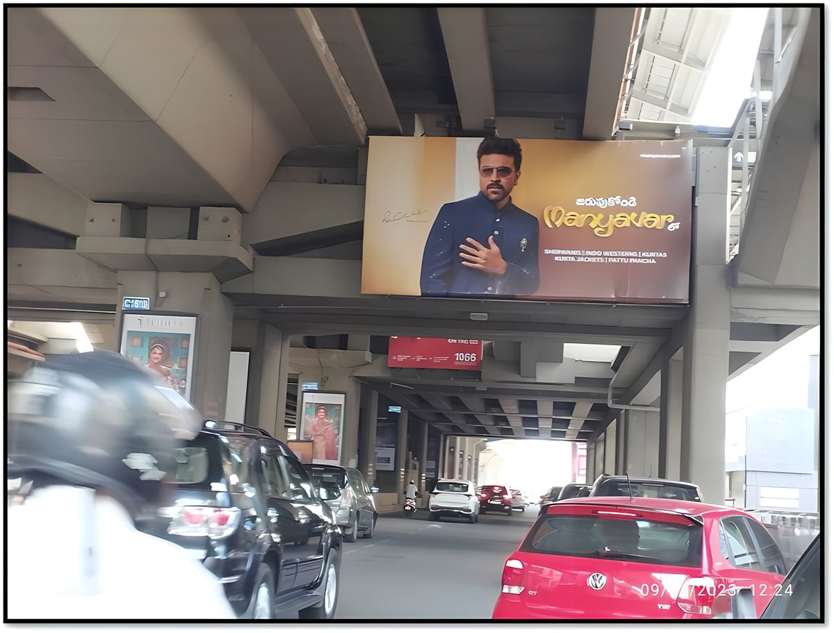 Manyavar's 'Vivaham' collection enters into South Indian market with OOH campaign 