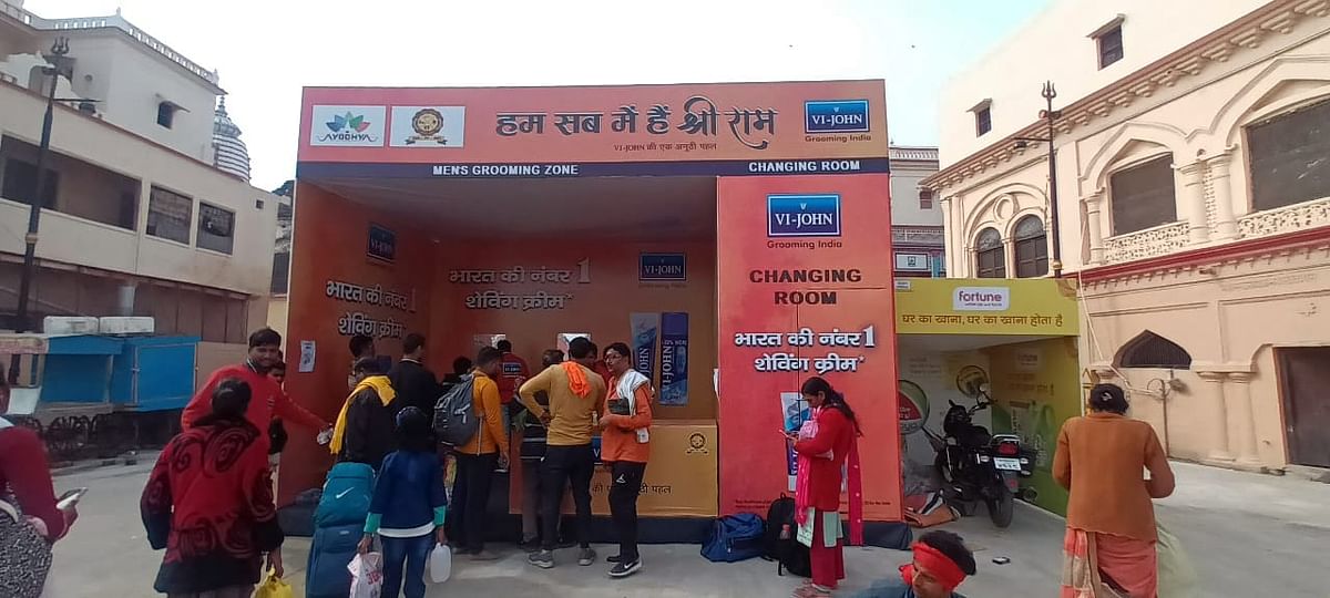 VI JOHN offers makeover to devotees through its unique activation "Hum Sab Mein Hai Shri Ram" at Ayodhya
