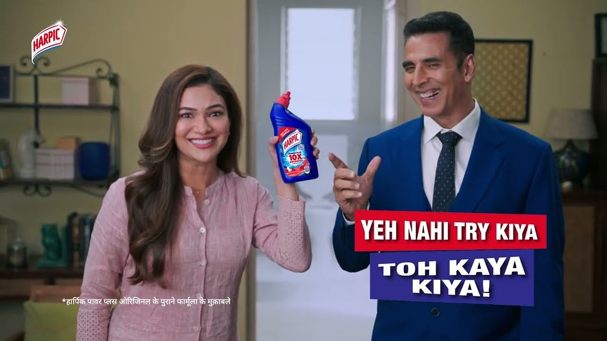 Harpic and Akshay Kumar take on brand impersonators in this new ad film