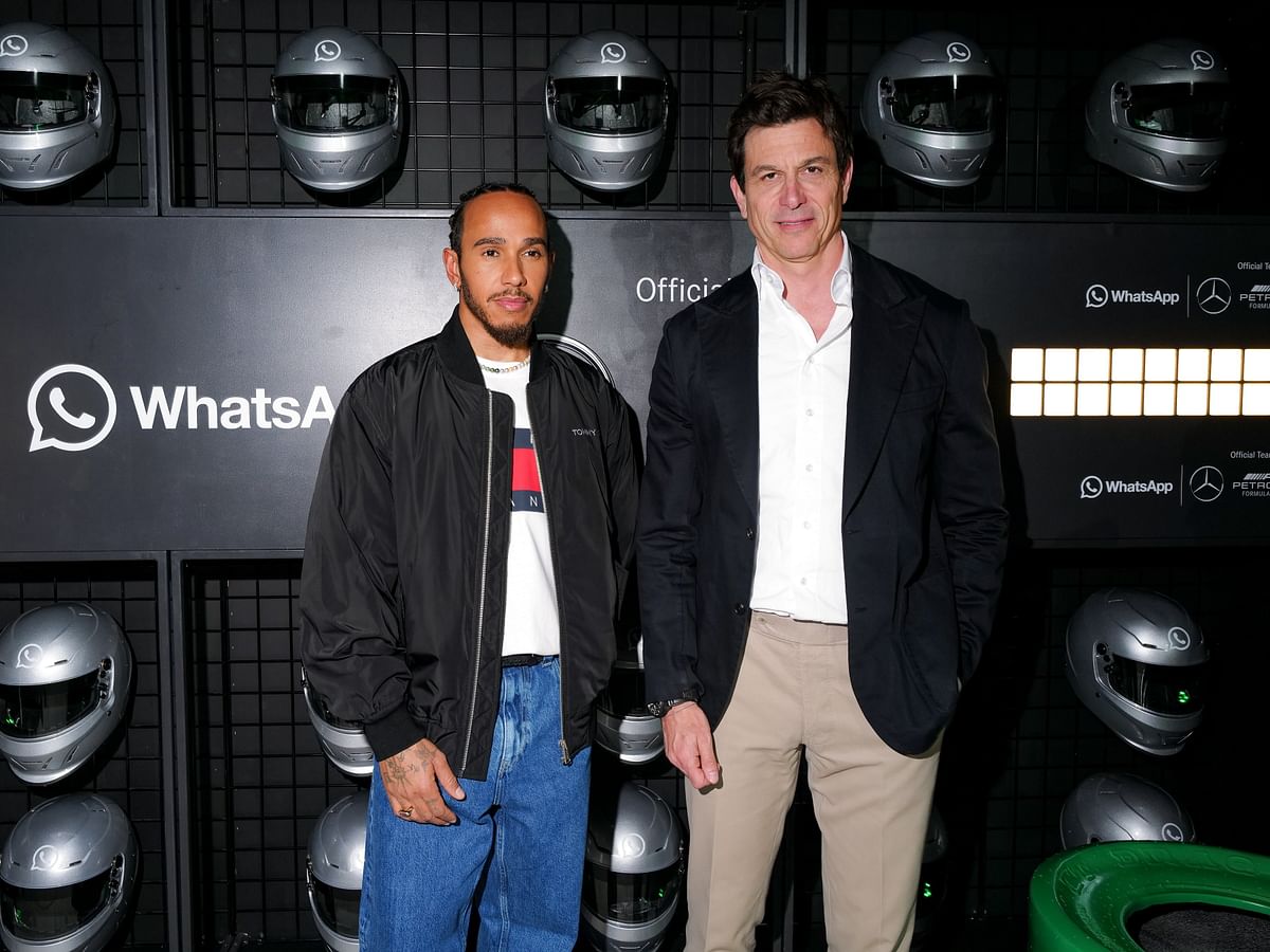 (L-R): Lewis Hamilton and Toto Wolff