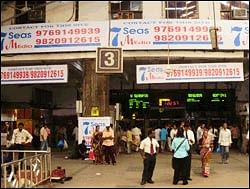 7 Seas Media wins rights for Mumbai stations