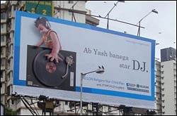 Aegon Religare launches its second innovative OOH campaign