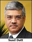 Sunil Dutt bids adieu to Samsung; to join HP