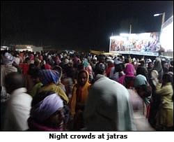Jatras: Glowing lights in media dark areas
