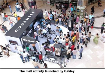 Oakley Cycles to Cheers for India