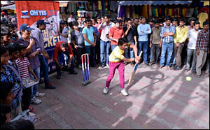 Dilli Aajtak partners Delhi Daredevils to launch flash cricket 