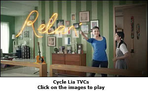 Cycle Lia: Puja room to living room