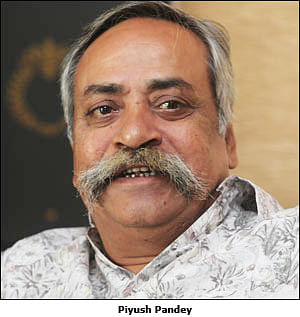 Piyush Pandey, Balki team up to persuade young voters
