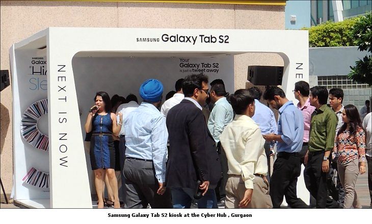 Samsung Galaxy plays hide and sleek