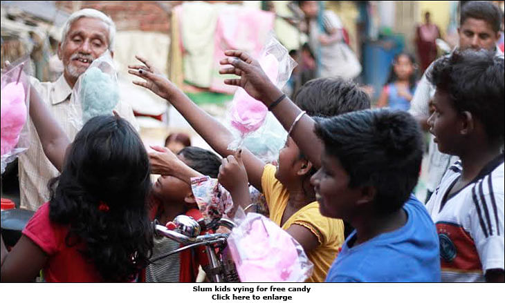 How Radio City and GREY tied up with candy vendors to educate slum kids