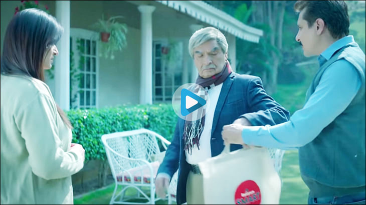 "Advertisers prefer models, heroes; comedians just get the goofy acts": Asrani on new ad outing