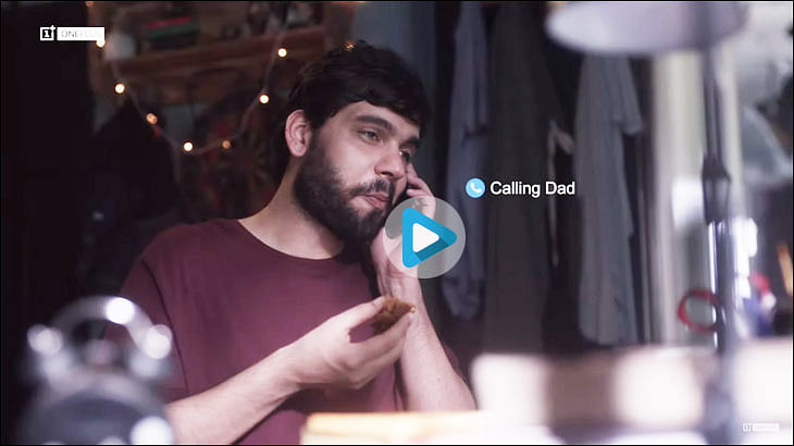 OnePlus weaves ad film around its print ad