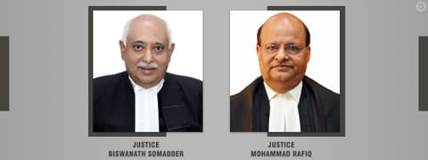 Justice Biswanath Somadder (L) and Chief Justice Mohammed Rafiq