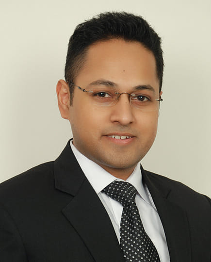 Kini promotes Ashish Suman to partnership