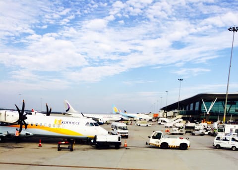 SEBI rules Etihad has no “effective control” over Jet Airways, exempted from making open offer; Janak Dwarkadas, Gagrats for Jet while Ravi Kadam, Amarchand for Etihad