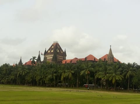 Honour “defibrillated”: Bombay HC CJ Chellur lists noise pollution matters before bench headed by Oka J