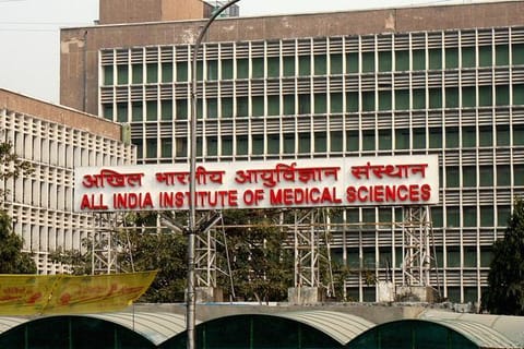 Breaking: Delhi HC sets up court in AIIMS to record statement of Unnao rape victim