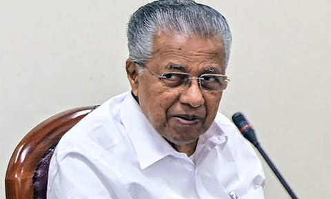 சாமானிய மக்களை வறுமைக்குள் தள்ளும் பட்ஜெட் - பினராயி விஜயன் தாக்கு 
