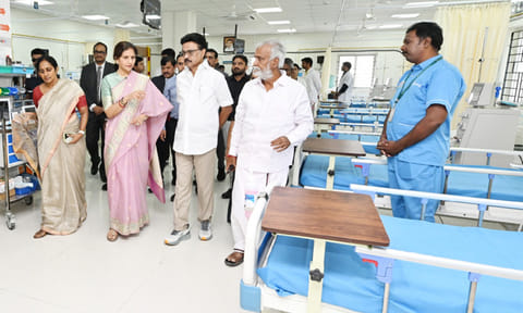 கொளத்தூரில் ரூ.11.74 கோடி செலவில் ரத்த சுத்திகரிப்பு நிலையம், மறுவாழ்வு மையம்: மு.க.ஸ்டாலின் திறந்து வைத்தார் 