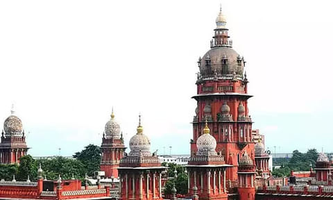 தூத்துக்குடியில் பசுமை தாமிர உற்பத்தி ஆலை; வேதாந்தா நிறுவனம் வழக்கு - தமிழக அரசு கடும் எதிர்ப்பு 