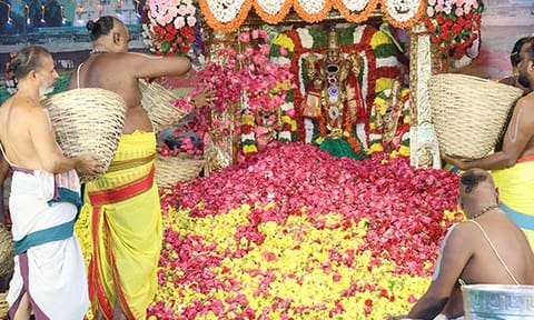 புஷ்பயாகம்