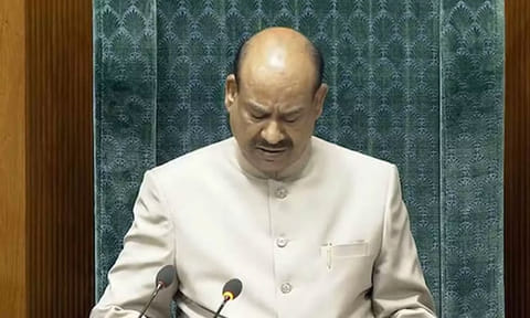 
எதிர்க்கட்சி எம்.பி.க்கள் 8 பேரின் சஸ்பெண்டு உத்தரவு ரத்து

