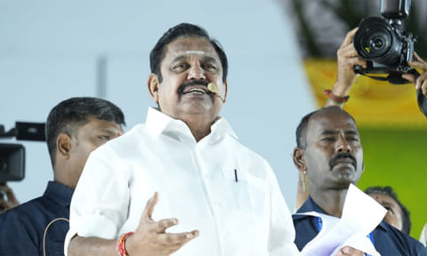 அதிமுகவில்  முதற்கட்ட வேட்பாளர் பட்டியல் வெளியீடு: 23 தொகுதிகளுக்கு அறிவிப்பு