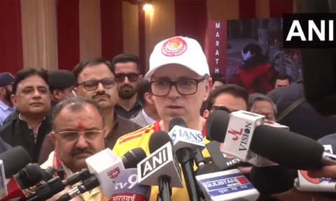 ஈரான் மோதலை தடுப்பதில் பாகிஸ்தான் பங்கு வகிப்பதில் யாருக்கும் ஆட்சேபனை இல்லை:  உமர் அப்துல்லா
