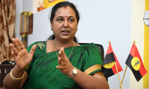 கடைசி நாளில் வேட்புமனு தாக்கல் செய்யும் பிரேமலதா..!
